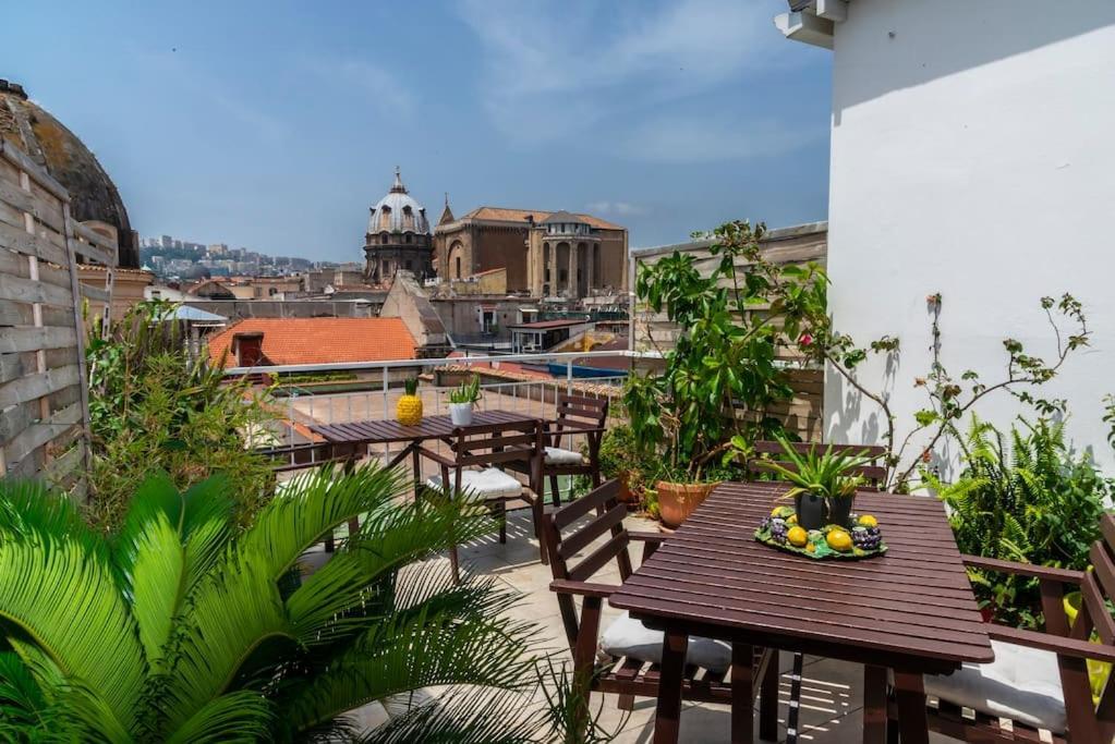 Naples In The History 4M Bed and Breakfast Exteriör bild
