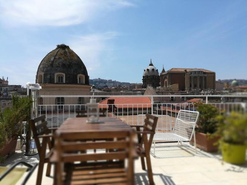 Naples In The History 4M Bed and Breakfast Exteriör bild